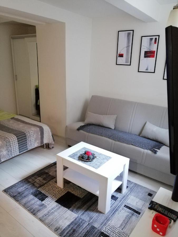 Studio Apartman KOCKA Belgrado Exterior foto
